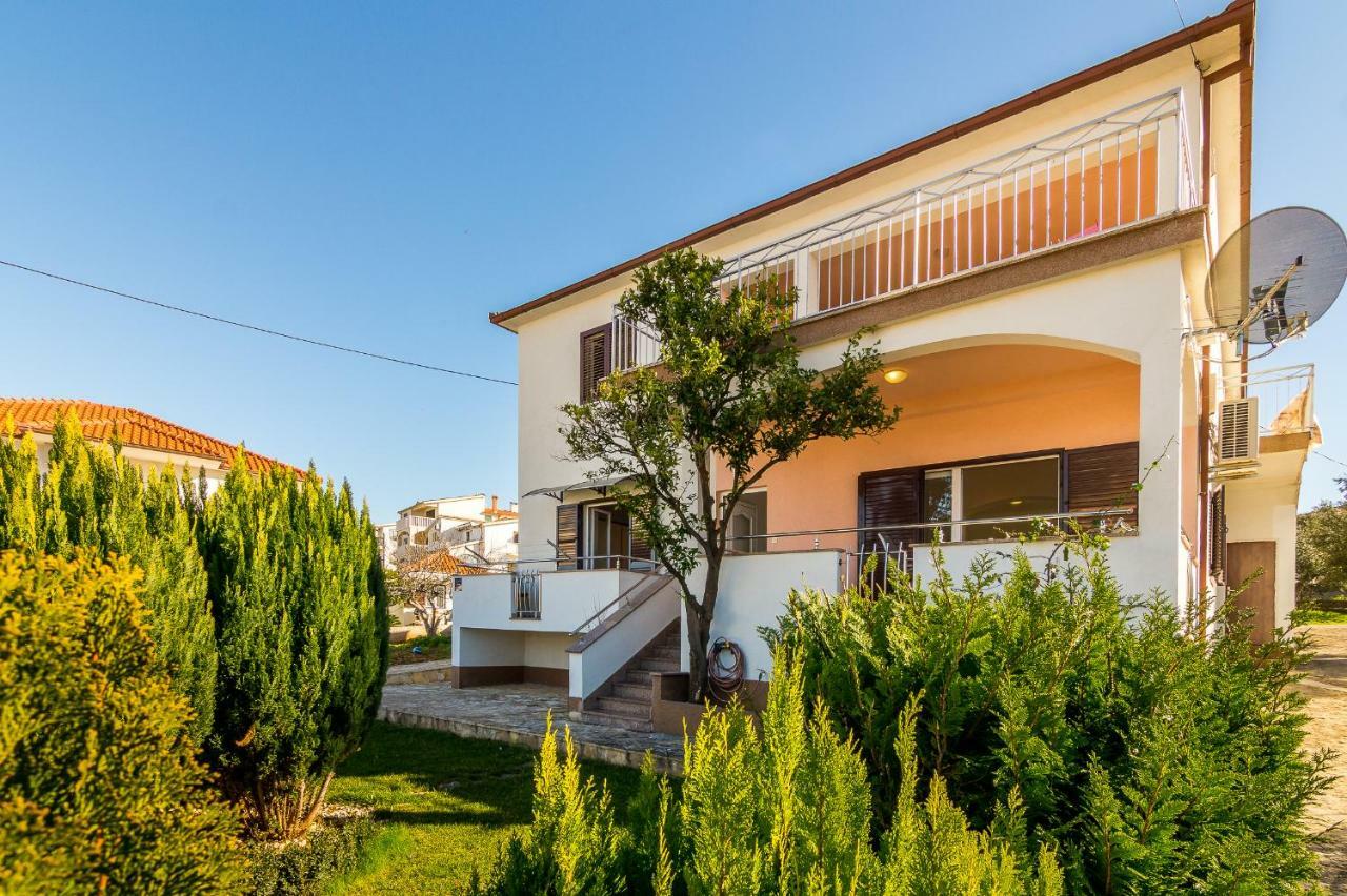Apartment Dominik Trogir Exterior photo